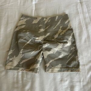 DFYNE camo biker shorts